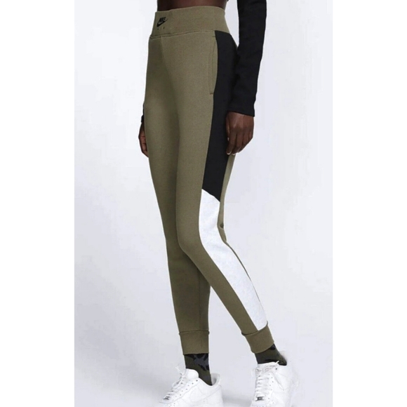 Nike Pants - Nike Air Women's BB Green/Black/White Heather JoggerPants C